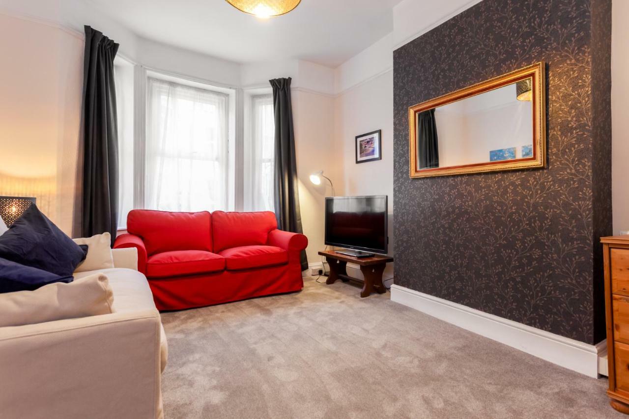 Gorgeous Town Centre Apt With Courtyard Garden ボーンマス エクステリア 写真